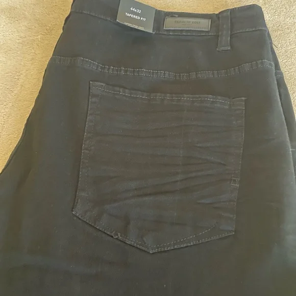 Kenneth Cole Tapered Fit Straight Leg Jeans - Size 44x32 - Picture 7 of 16